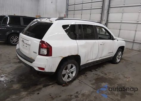 2016 Jeep Compass Latitude из США, поврежденный, VIN 1C4NJDEB4GD737161